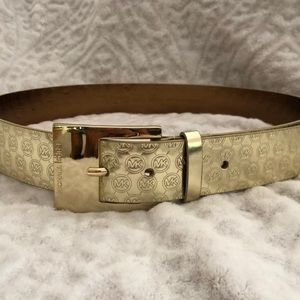 Beautiful Michael Kors gold belt